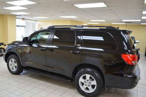 2013 Toyota Sequoia SR5