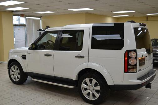 White 2015 Land Rover LR4 Base