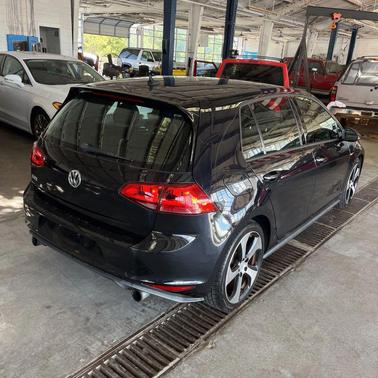 2017 Volkswagen Golf GTI 2.0T S 4-Door