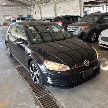 2017 Volkswagen Golf GTI 2.0T S 4-Door