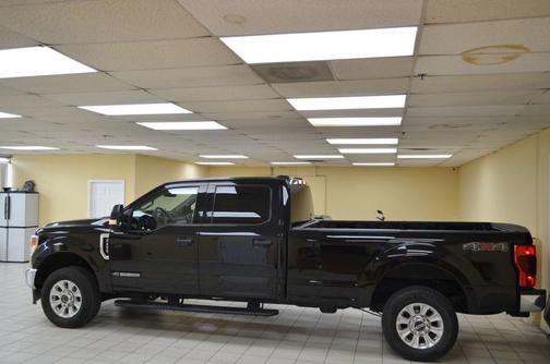 Black 2021 Ford F-250 XLT