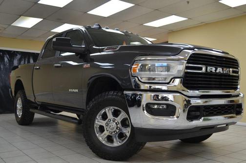 2019 RAM 2500 Big Horn Crew Cab 4x4 6'4' Box