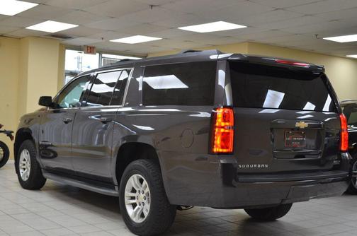 2016 Chevrolet Suburban LT