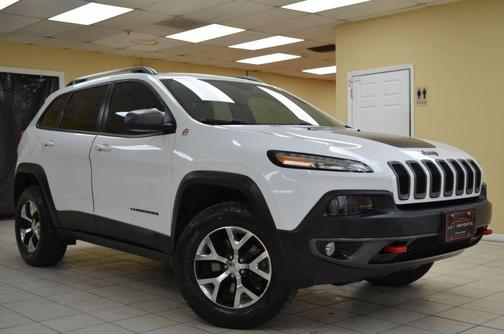 2016 Jeep Cherokee Sport