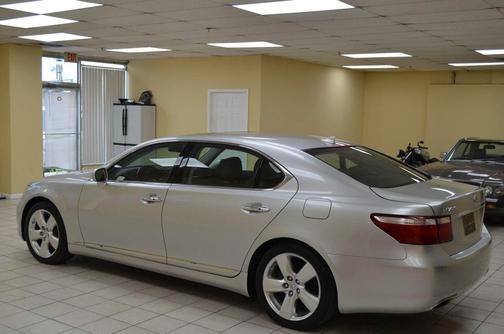 Silver 2008 Lexus LS 460 L