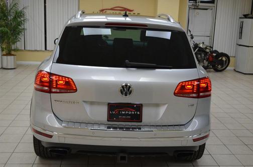 2017 Volkswagen Touareg V6 Wolfsburg Edition