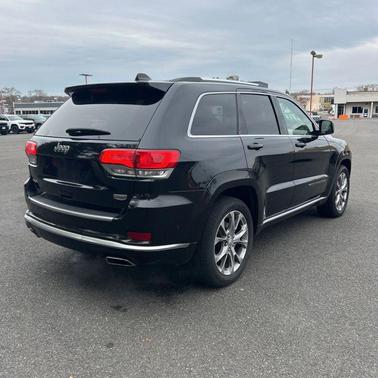 2019 Jeep Grand Cherokee Summit