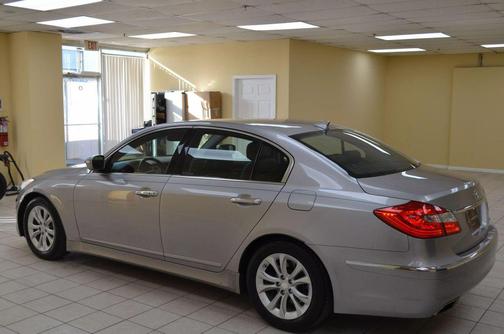 2013 Hyundai Genesis 3.8