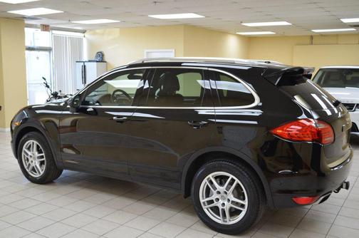 2014 Porsche Cayenne Sport Utility 4D