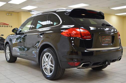 2014 Porsche Cayenne Sport Utility 4D