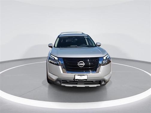 2022 Nissan Pathfinder Platinum 4WD