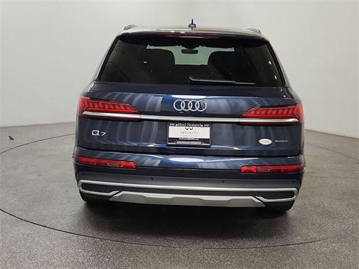 2024 Audi Q7 55 Premium Plus