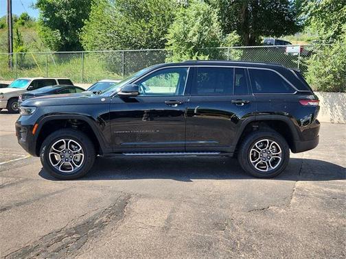 2022 Jeep Grand Cherokee Trailhawk