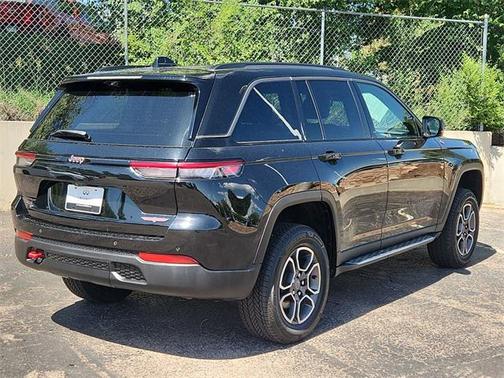 2022 Jeep Grand Cherokee Trailhawk