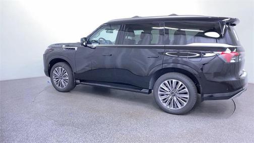 2025 INFINITI QX80 Luxe