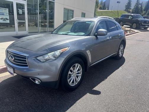 2015 INFINITI QX70 Base