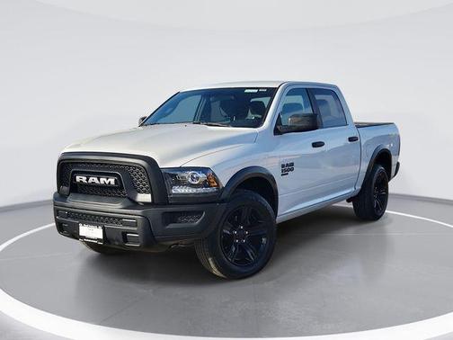 2024 RAM 1500 Classic Warlock Crew Cab 4x4 5'7' Box