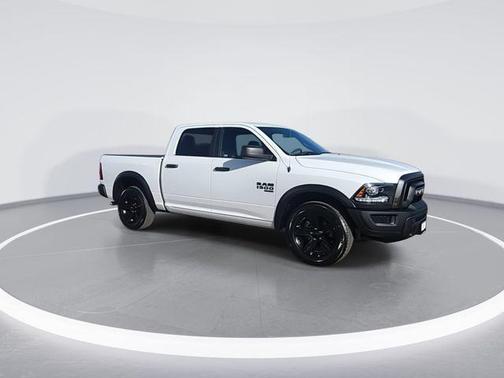 2024 RAM 1500 Classic Warlock Crew Cab 4x4 5'7' Box