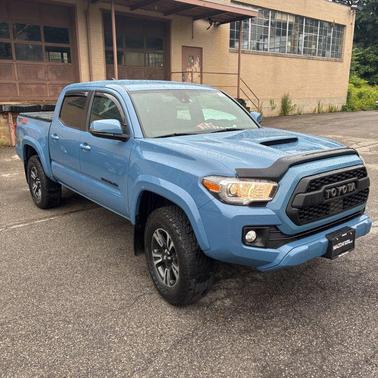 Cavalry Blue 2019 Toyota Tacoma TRD Sport
