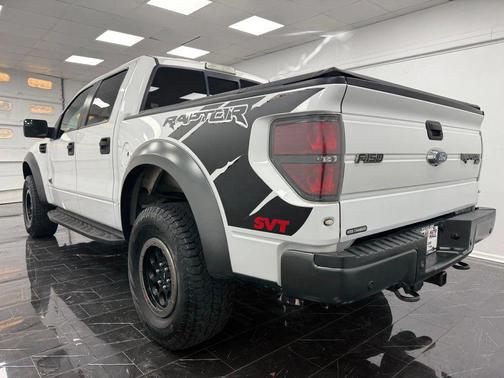 2013 Ford F-150 SVT Raptor Pickup 4D 5 1/2 ft
