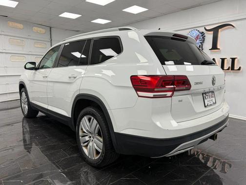 Pure White 2019 Volkswagen Atlas 3.6L SE w/Technology