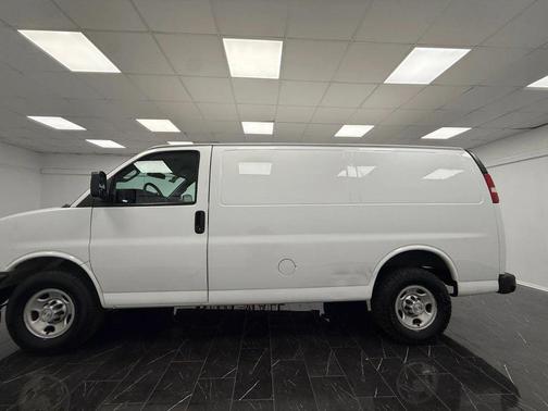 2019 Chevrolet Express 2500 Work Van