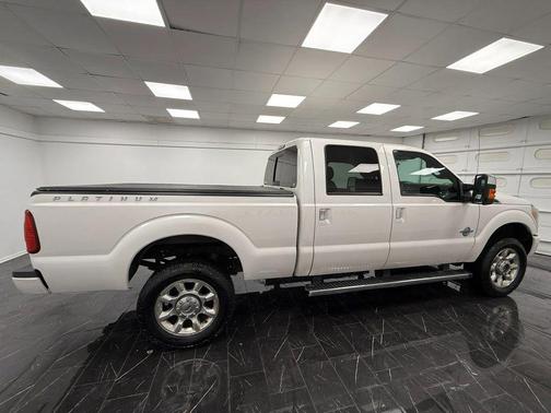 White 2016 Ford F-350 Platinum