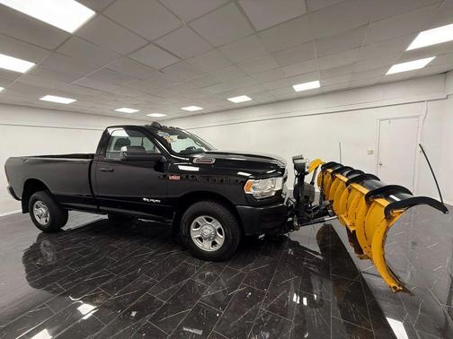 2019 RAM 3500 Tradesman Regular Cab 4x4 8' Box
