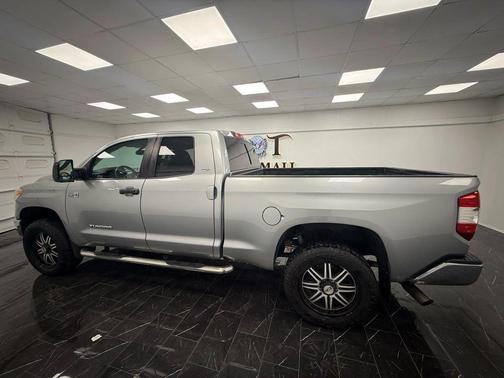 2014 Toyota Tundra SR5