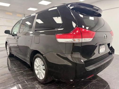 2012 Toyota Sienna XLE