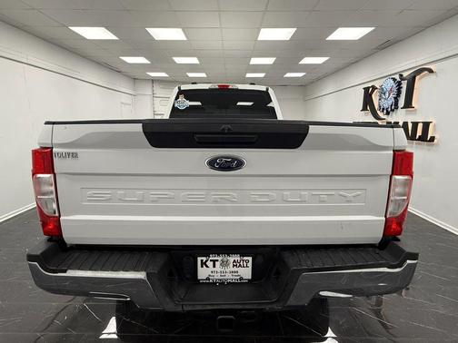 Oxford White 2022 Ford F-250 XL