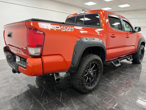2016 Toyota Tacoma TRD Sport