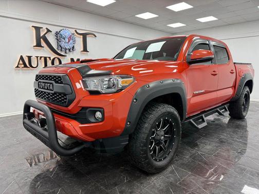 2016 Toyota Tacoma TRD Sport