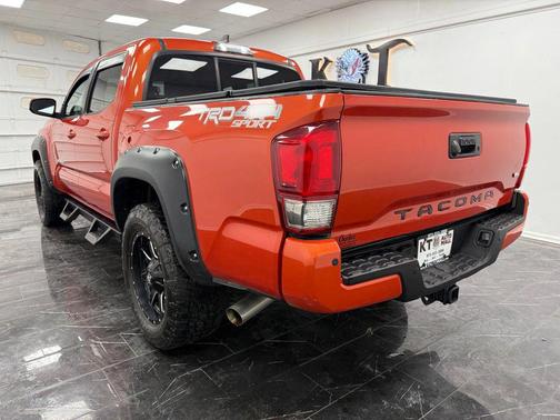 2016 Toyota Tacoma TRD Sport