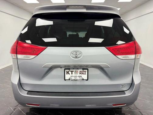 2014 Toyota Sienna XLE