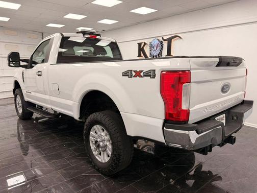Oxford White 2019 Ford F-350 XL