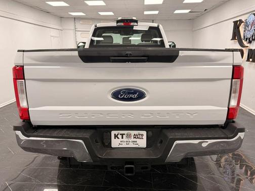 Oxford White 2019 Ford F-350 XL