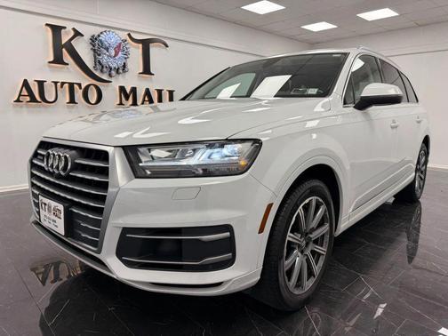 White 2019 Audi Q7 55 Premium Plus