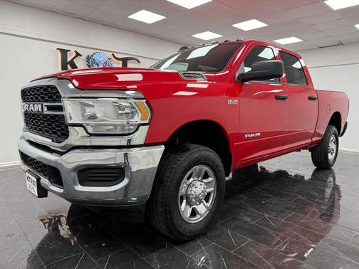 2021 RAM 2500 Tradesman Crew Cab 4x4 6'4' Box