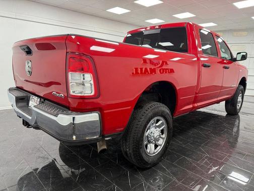 2021 RAM 2500 Tradesman Crew Cab 4x4 6'4' Box