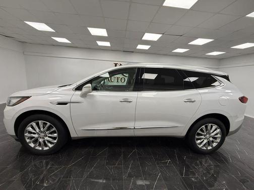 White Frost Tricoat 2019 Buick Enclave Essence