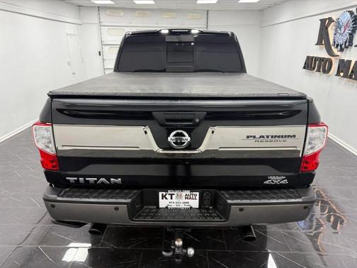 2017 Nissan Titan Platinum Reserve