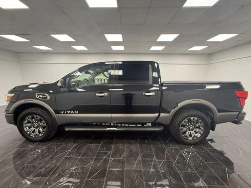 2017 Nissan Titan Platinum Reserve