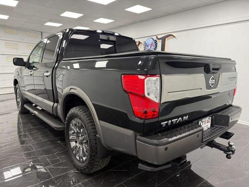 2017 Nissan Titan Platinum Reserve