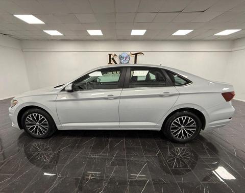 Platinum Gray Metallic 2019 Volkswagen Jetta 1.4T R-Line