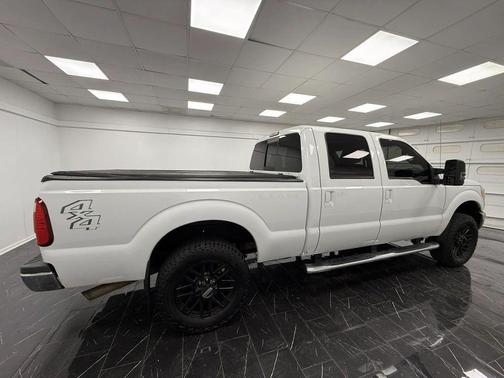 White 2011 Ford F-250 Lariat