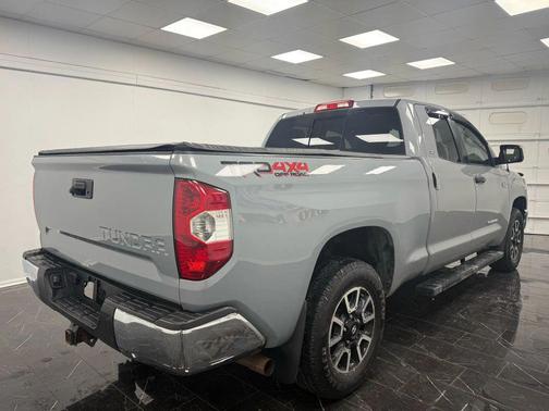 2018 Toyota Tundra SR5