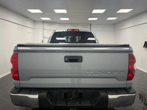 2018 Toyota Tundra SR5