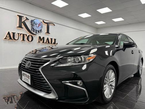 2017 Lexus ES 350 Base