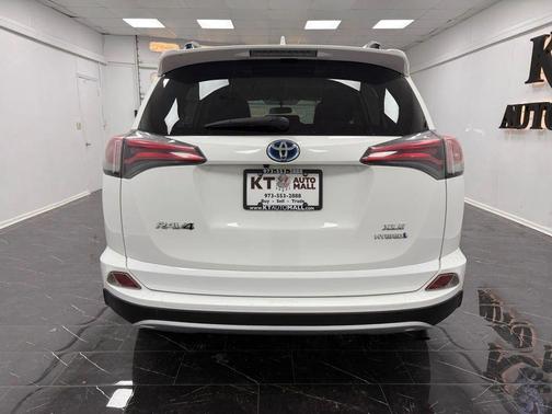 2016 Toyota RAV4 Hybrid XLE